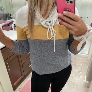 Pink Clover lightweight sweatshirt